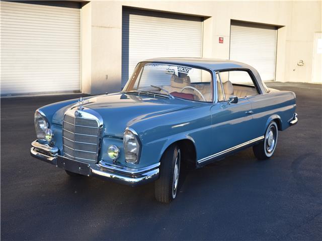 1967 Mercedes Benz 200 Series – CONCOURS QUALITY