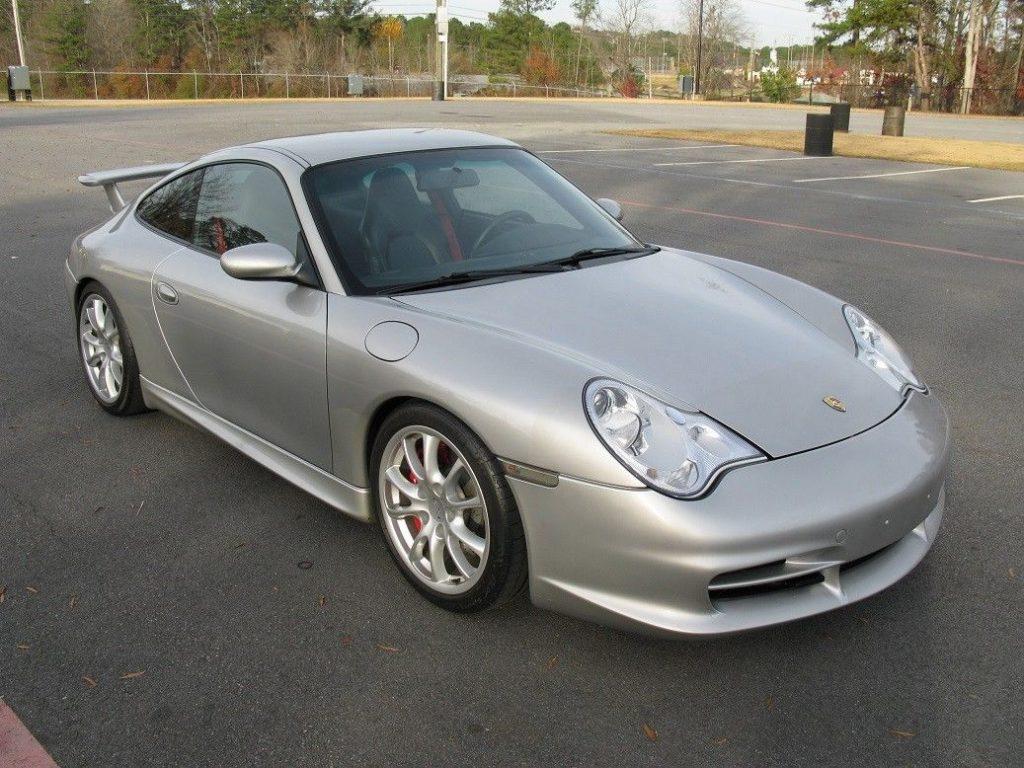 Pristine 2004 Porsche 911 GT3